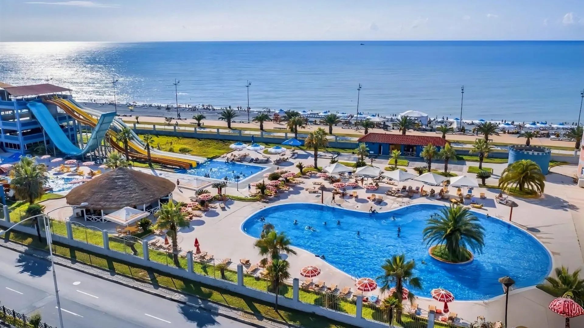 Black Sea Luxury Apartment Batumi